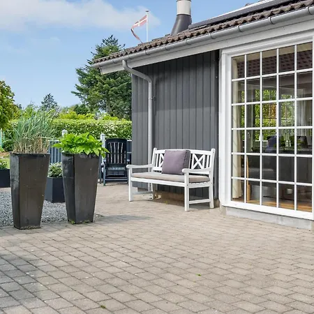 Дом отдыха Stunning In With Kitchen Oksbol (Syddanmark)