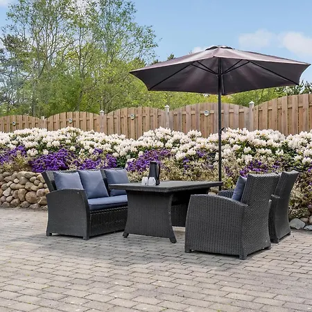 Stunning In With Kitchen * Oksbøl